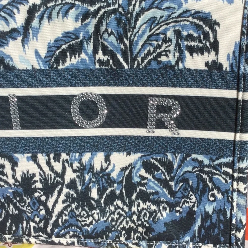 Tote bag travel bling farmer’s market chic Sunday brunch vacay pool spa festival